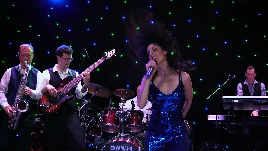 Groove Star live wedding and events band
